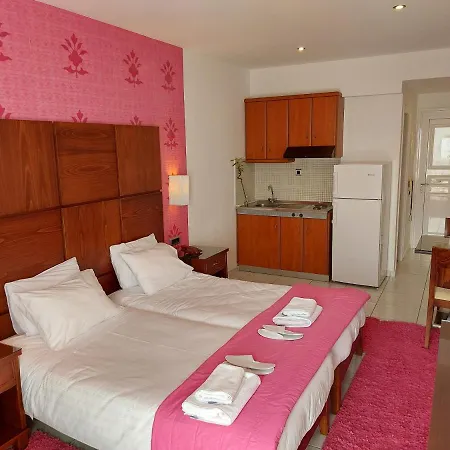Aparthotel Anemolia *