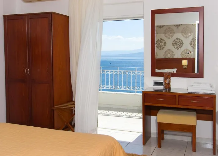 Anemolia Aparthotel 3*