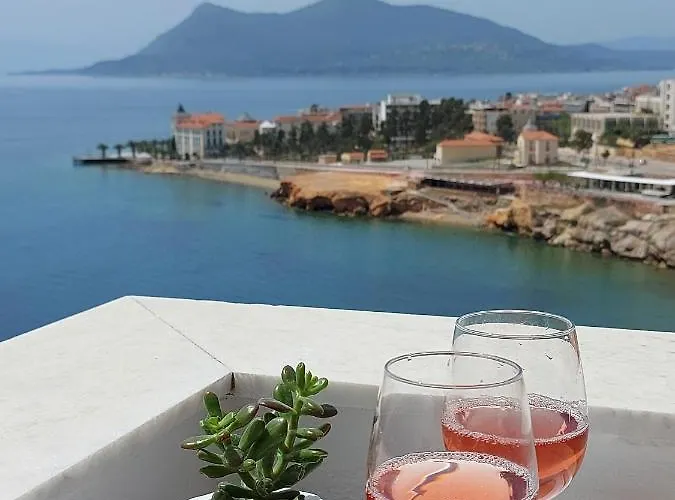 Aparthotel Anemolia 3*